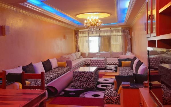 01-randome-629776373fdef