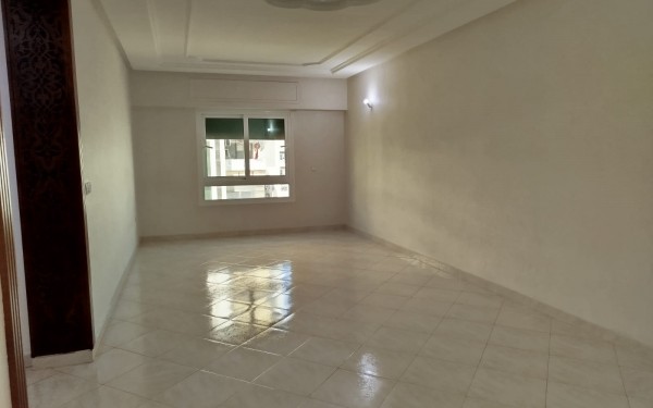 01-randome-663b83d111358